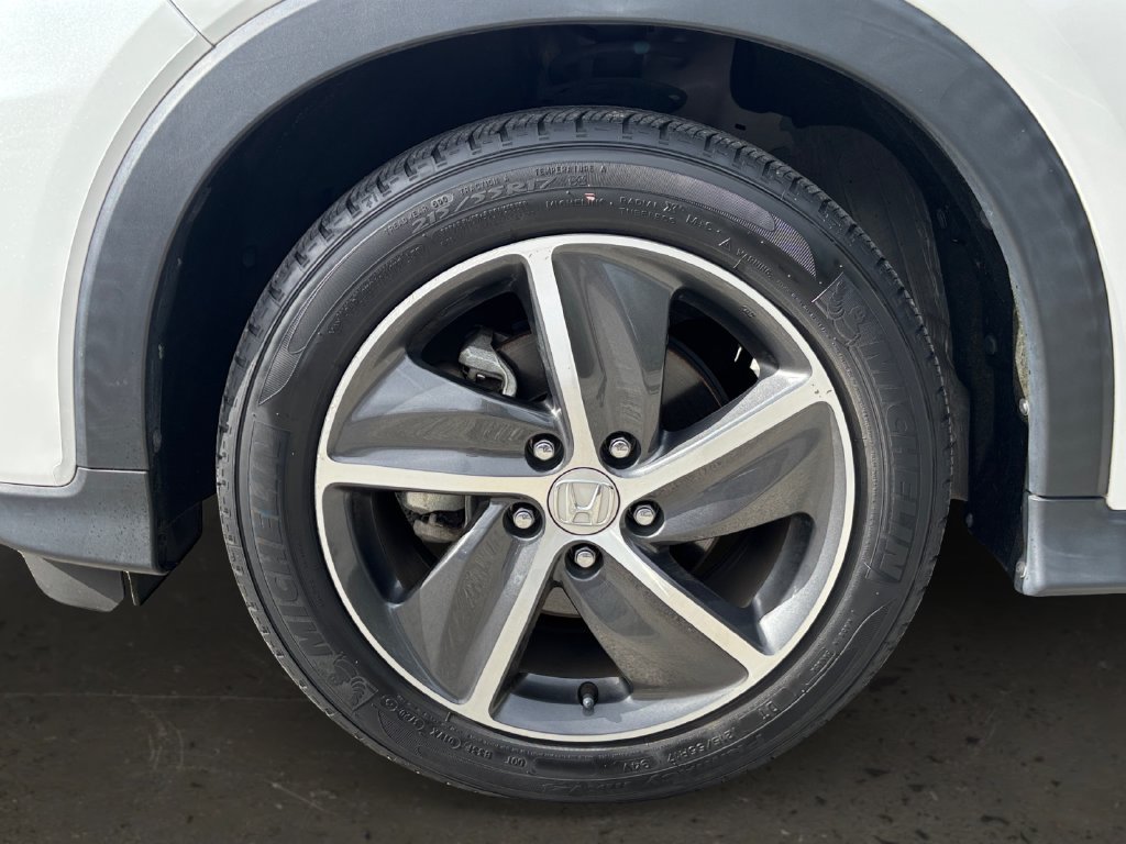Used 2021 Honda HR-V EX-L image 10
