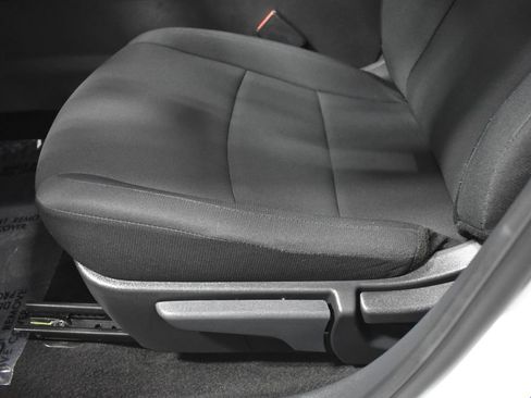 Certified 2025 Nissan Sentra S FWD image 17
