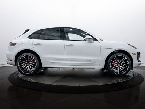New 2026 Porsche Macan S image 8