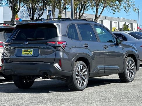 New 2026 Subaru Forester Touring AWD/4WD image 4