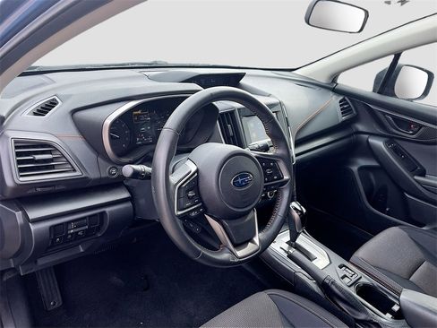 Used 2022 Subaru Crosstrek 2.0i Premium w/ Moonroof Package image 9