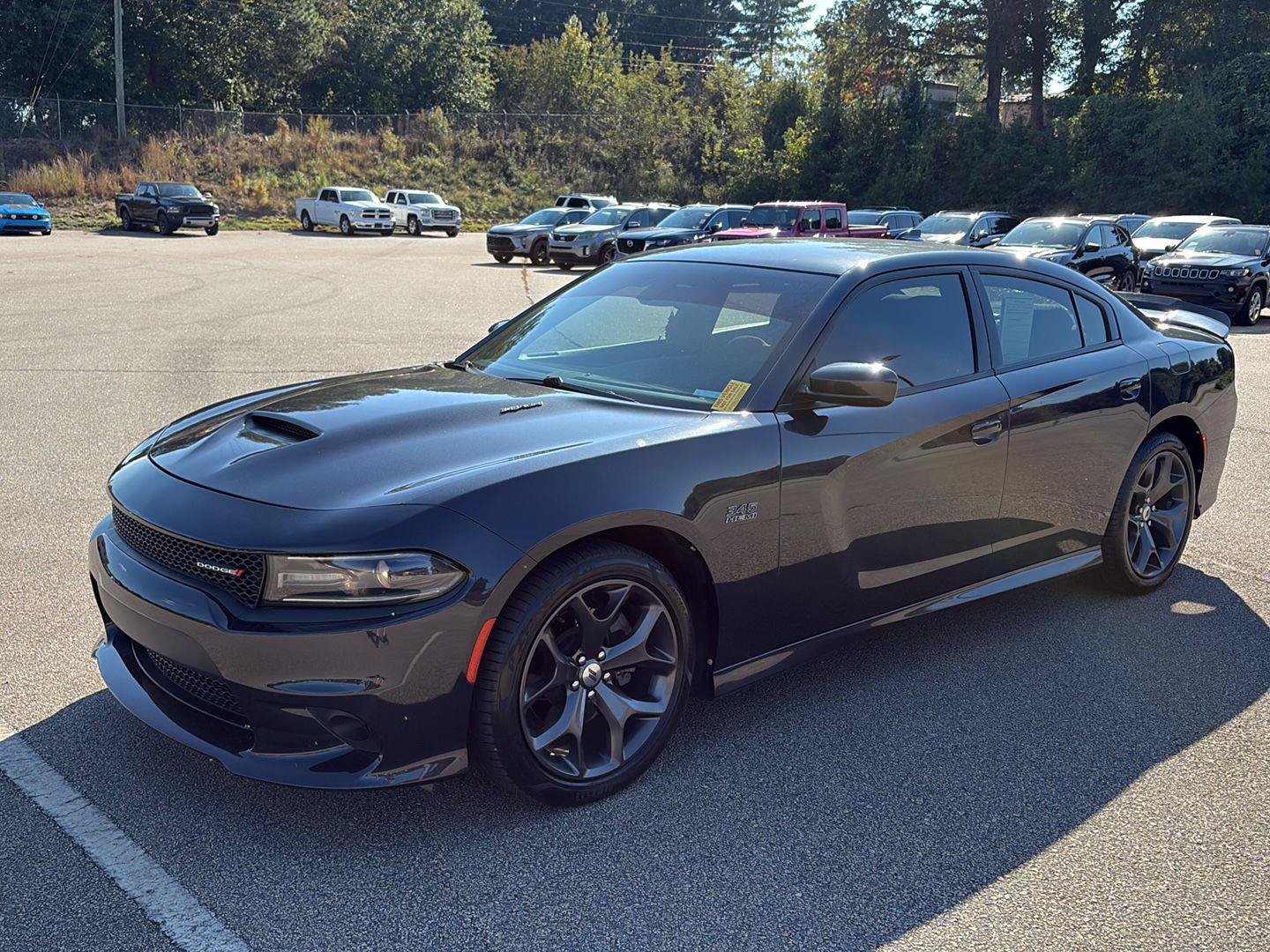 Used 2019 Dodge Charger R/T w/ Navigation & Travel Group RWD image 1