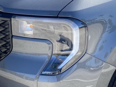 New 2026 Ford Maverick Lariat w/ Black Appearance Package image 7