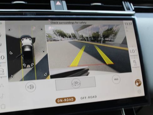 New 2026 Land Rover Range Rover Velar S AWD/4WD image 36