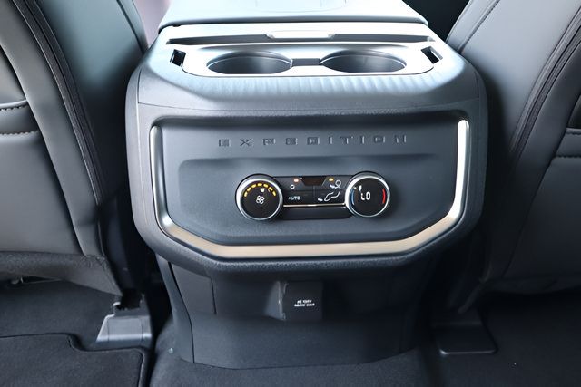 New 2027 Ford Expedition Active AWD/4WD image 27