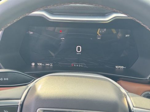 Certified 2025 GMC Canyon AT4 w/ Technology Plus Package image 17