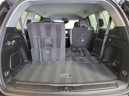 Used 2023 Jeep Grand Cherokee L Limited w/ Luxury Tech Group II RWD image 25