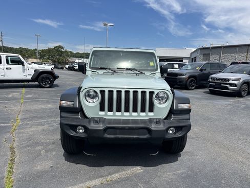 Used 2023 Jeep Wrangler Unlimited Sport AWD/4WD image 4