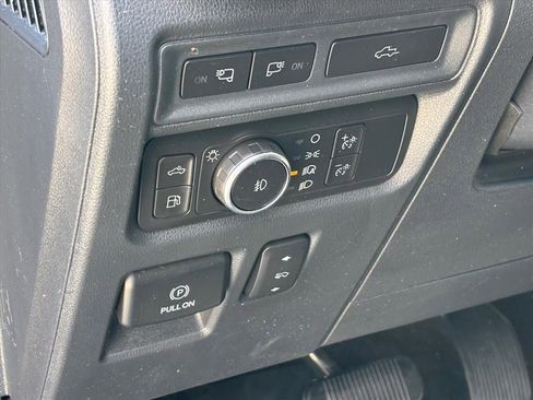 Used 2022 Ford F150 Platinum w/ Equipment Group 701A High AWD/4WD image 7