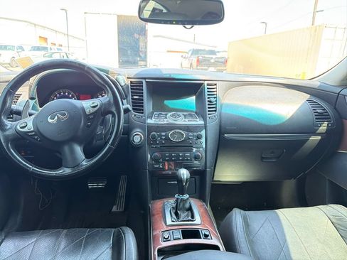Used 2009 INFINITI FX35 AWD w/ Technology Pkg image 11