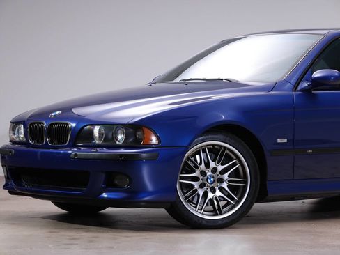 Used 2002 BMW M5 image 13