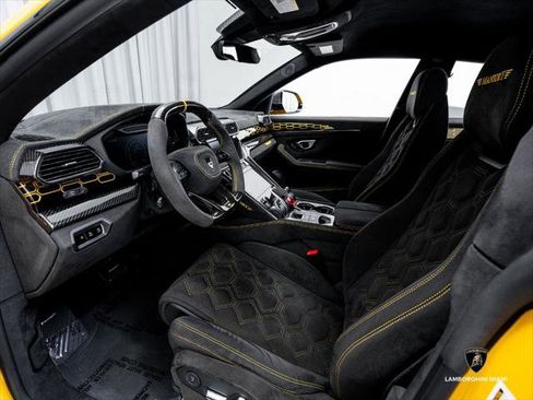 Used 2019 Lamborghini Urus AWD/4WD image 37