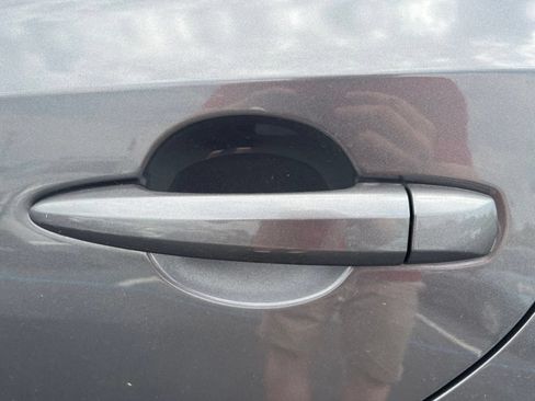 Used 2021 Nissan Sentra SR FWD image 17