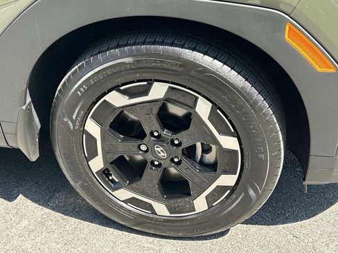 Certified 2025 Hyundai Santa Fe SEL FWD image 9
