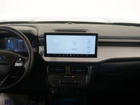 Certified 2025 Ford Maverick XLT w/ XLT Luxury Package FWD image 25