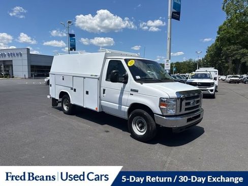 Used 2019 Ford E-350 and Econoline 350 Super Duty w/ Power Windows & Locks Group RWD image 1