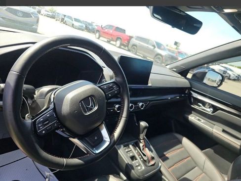 Used 2025 Honda CR-V Sport Touring image 9