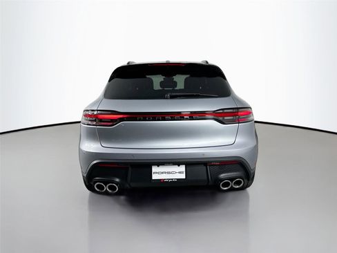Certified 2026 Porsche Macan AWD/4WD image 6