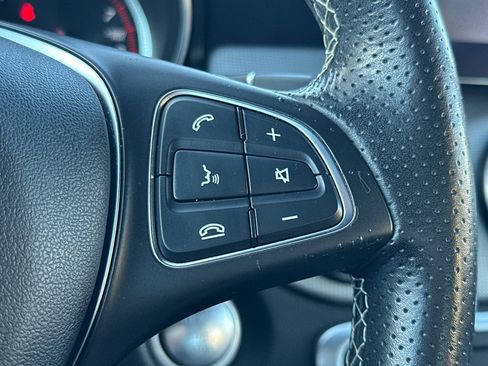 Used 2018 Mercedes-Benz CLA 250 image 38