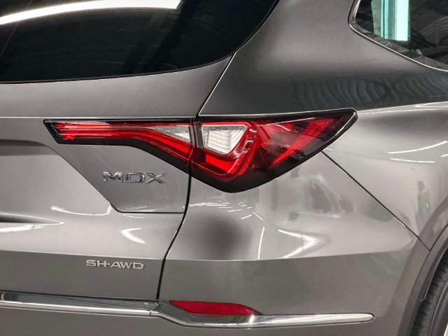Certified 2024 Acura MDX w/ Technology Package AWD/4WD image 11