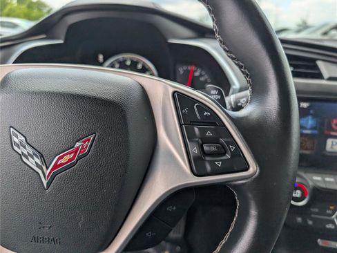 Used 2016 Chevrolet Corvette Z06 w/ 3LZ Preferred Equipment Group RWD image 19