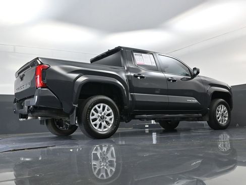 Used 2024 Toyota Tacoma SR5 RWD image 19