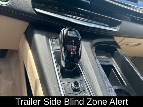 Used 2023 Cadillac Escalade Premium Luxury w/ Performance Package AWD/4WD image 22