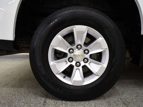Used 2020 Chevrolet Silverado 1500 LT RWD image 24