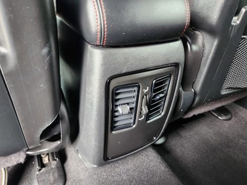 Used 2024 Dodge Durango GT image 29