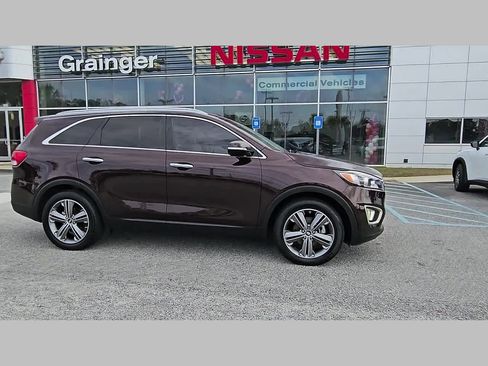 Used 2016 Kia Sorento LX w/ LX Convenience Package image 37