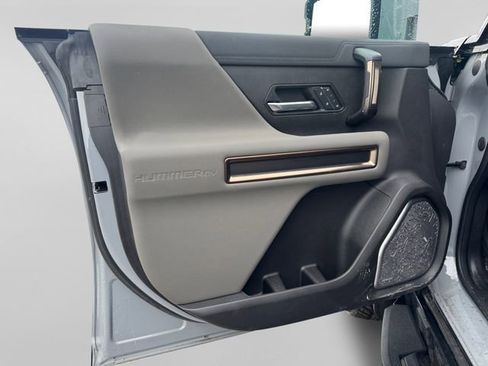 New 2025 GMC Hummer EV 2X w/ LPO, Sport Package image 10
