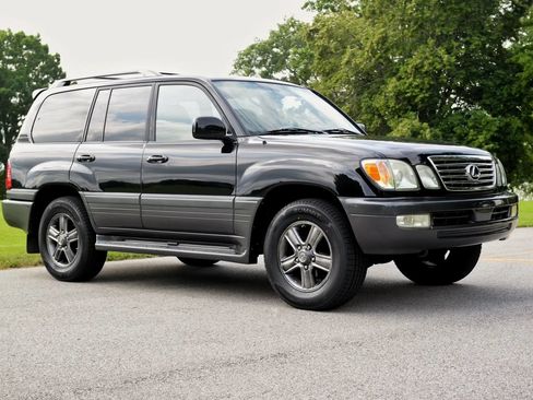 Used 2007 Lexus LX 470 4WD image 2