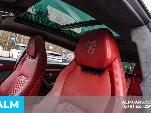 Used 2021 Lamborghini Urus image 22