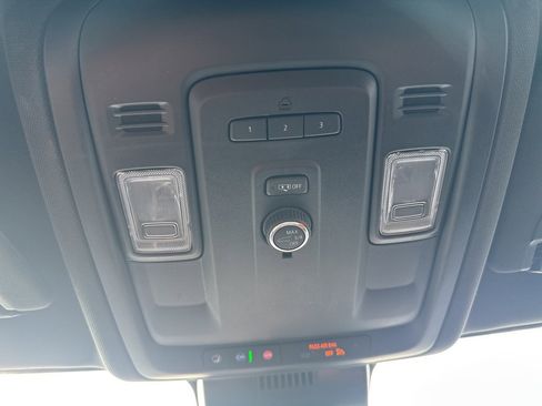 Used 2023 Chevrolet Tahoe LT image 34