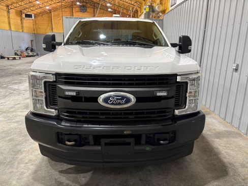 Used 2019 Ford F250 XL w/ Power Equipment Group AWD/4WD image 7