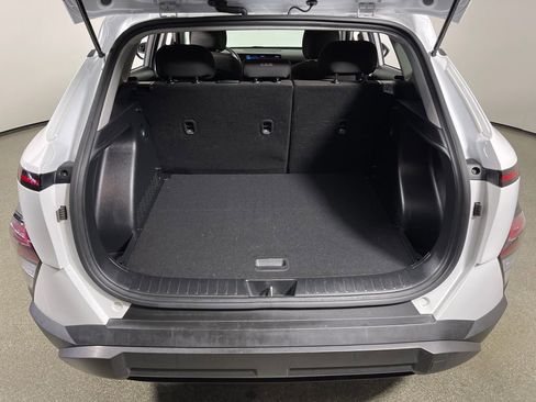 Certified 2025 Hyundai Kona SEL FWD image 10