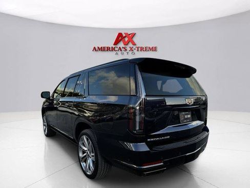 Used 2025 Cadillac Escalade ESV Sport w/ Touring Package AWD/4WD image 3
