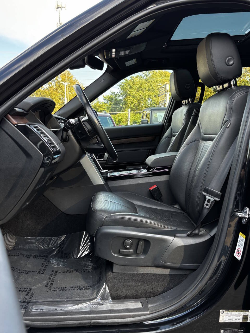 Used 2018 Land Rover Discovery HSE AWD/4WD image 10