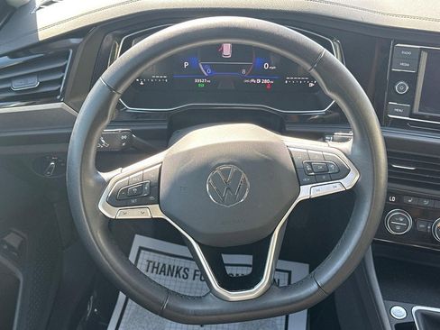 Used 2024 Volkswagen Jetta SE FWD image 12