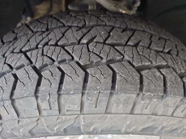 Used 2022 Chevrolet Silverado 1500 LT AWD/4WD image 23
