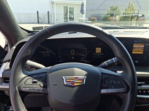 Used 2025 Cadillac XT4 Premium Luxury AWD/4WD image 19
