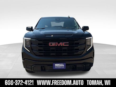 Used 2024 GMC Sierra 1500 Pro w/ Graphite Edition AWD/4WD image 13