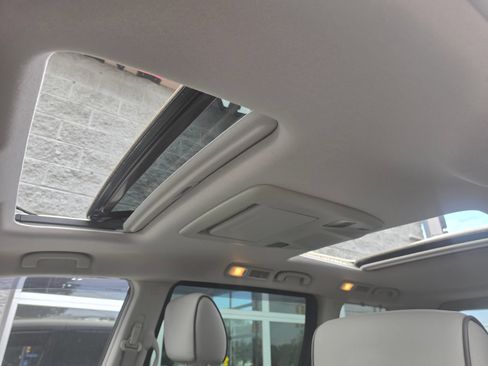 Used 2014 Nissan Quest LE FWD image 22