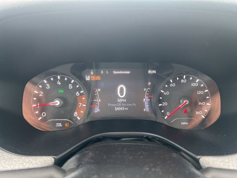 Used 2024 Jeep Compass Latitude image 12