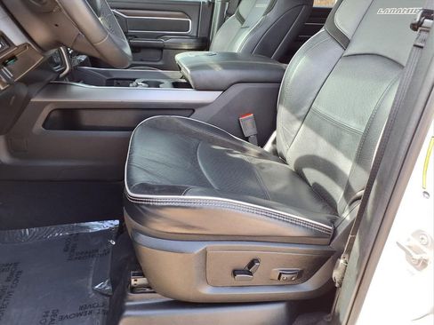 Used 2025 RAM 2500 Laramie AWD/4WD image 28