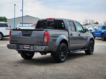 Used 2021 Nissan Frontier SV w/ Midnight Edition Floor Mats