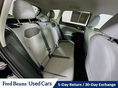Used 2023 Volkswagen Taos SE AWD/4WD image 26