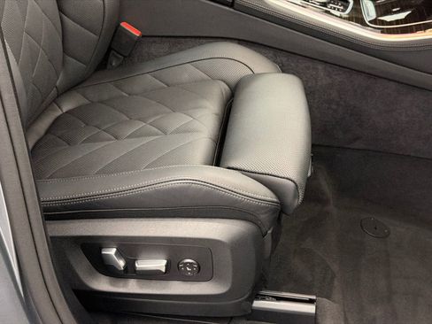 Used 2026 BMW X5 xDrive40i image 11