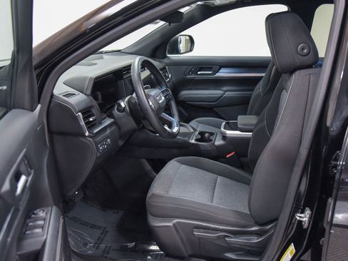 Used 2025 GMC Terrain Elevation AWD/4WD image 9