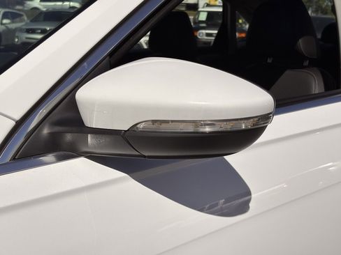 Used 2020 Volkswagen Passat 2.0T SE image 17